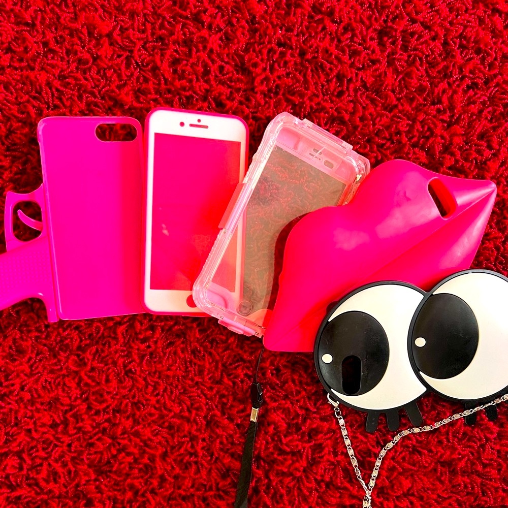 5 assorted iPhone 7 Plus cases